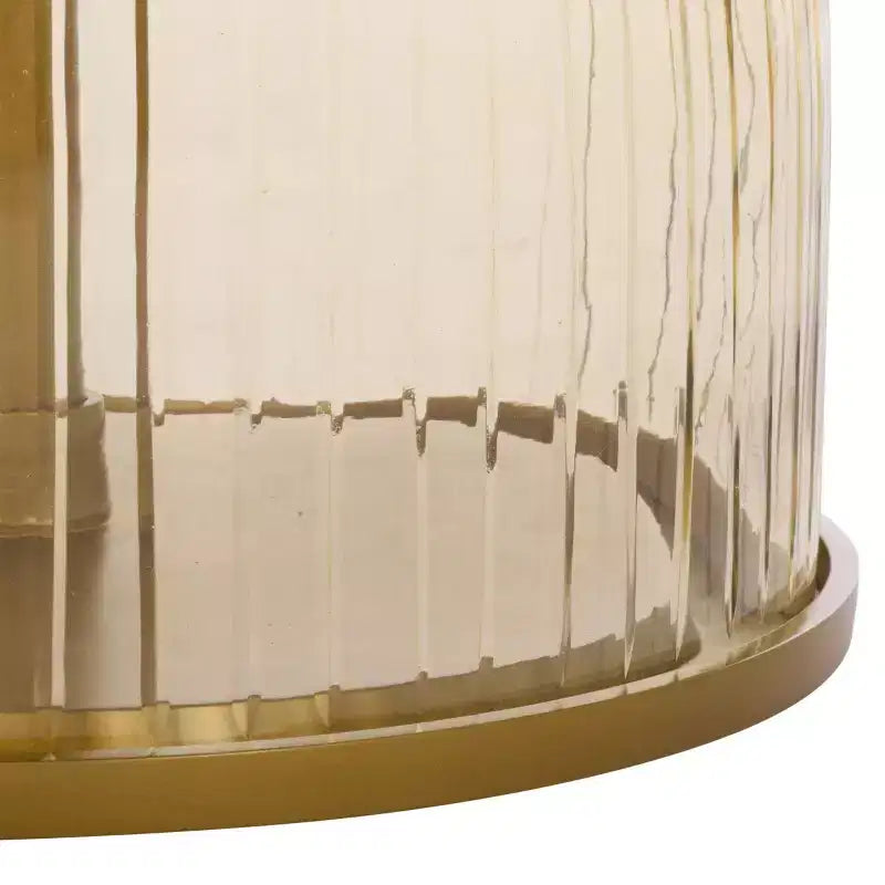 Table d'appoint moderne en fer, verre et marbre pour une décoration intérieure contemporaine