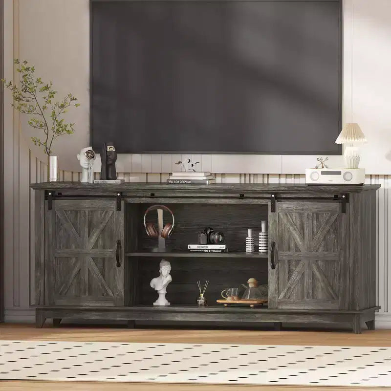 Meuble TV de ferme de 168 cm pour téléviseurs de 190 cm avec portes coulissantes et station de recharge intégrée