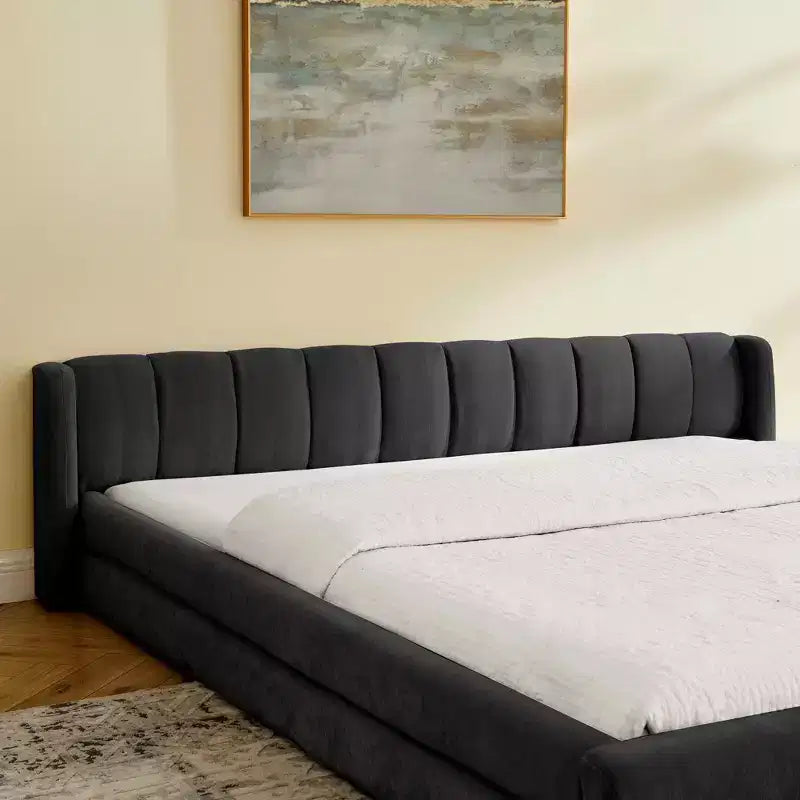 Lit plate-forme rembourré King Size avec tête de lit en tissu chenille, gris