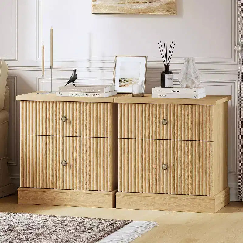 Table de chevet cannelée de style Mid-Century avec 2 tiroirs - Table d'appoint en bois clair pour chambre à coucher ou salon