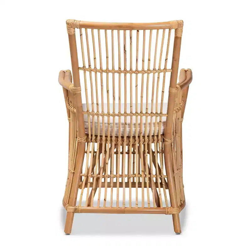 Fauteuil rembourré en rotin naturel de style bohème moderne avec coussin d'assise